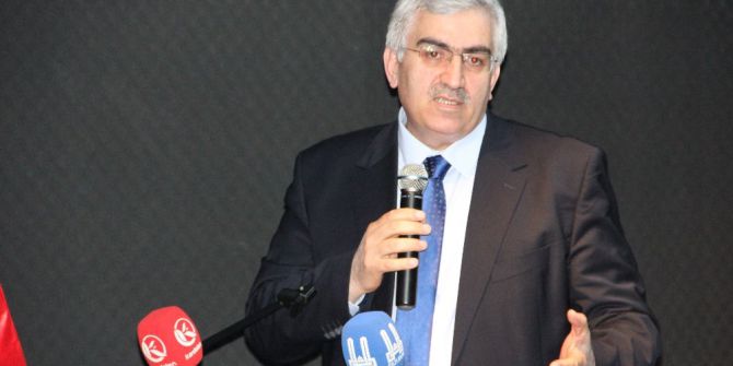 Ak Parti Erzurum İl Başkanı Öz: “Sağlık Çalışanları Göz Bebeğimizdir”