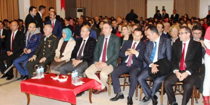 Ayvalık’ta İstiklal Marşı’nın Kabulünün 94. Yılı Kutlandı