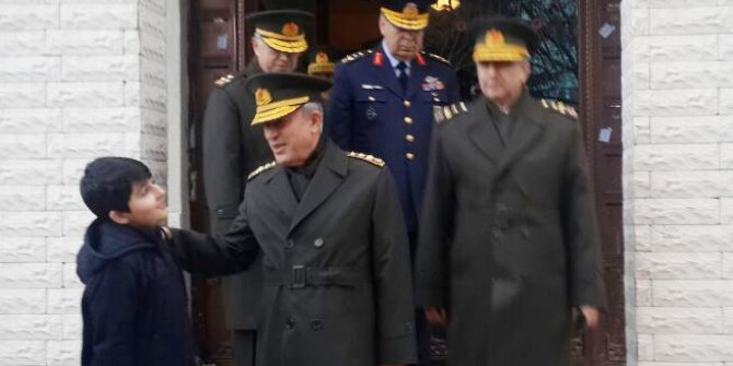 Genelkurmay Başkanı Orgeneral Akar’dan Fırat Kalkanı Şehidinin Ailesine Ziyaret