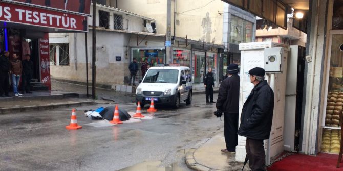 İzmir’de İki Farklı Kaza: 2 Ölü