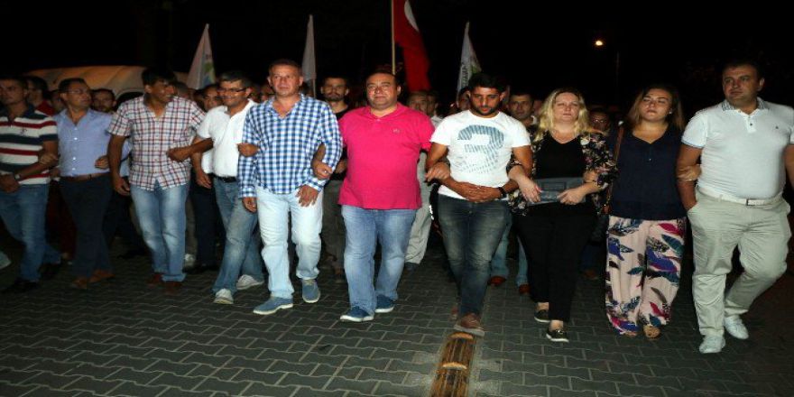 Edremit’te Mehteranlı Demokrasi Nöbeti