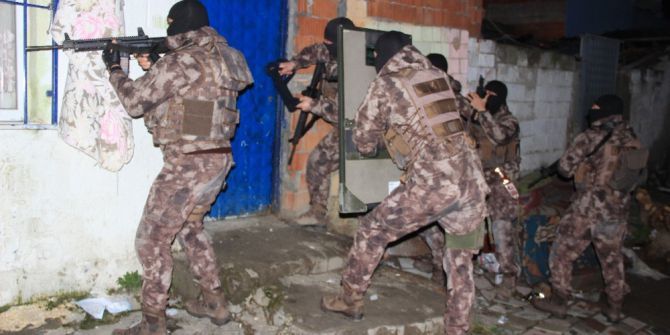 Balıkesir’de Uyuşturucu Satıcılarına Nefes Kesen Şafak Operasyonu...