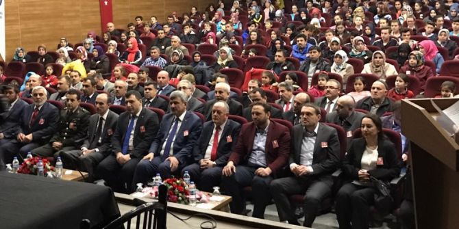 İstiklal Marşı’na Coşkulu Kutlama