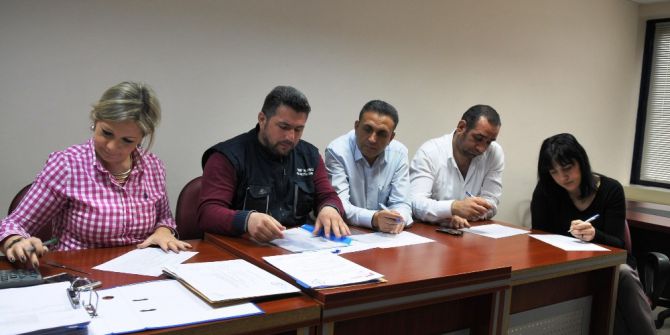 İzmit’te Bozuk Yol Ve Kaldırımlar Tamir Edilecek