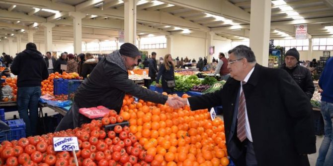 Başkan Yağcı Kapalı Pazar’da Referandumu Anlattı