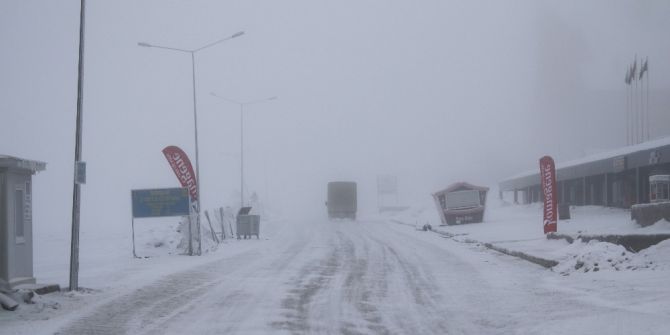 Uludağ’a Kar Yağdı