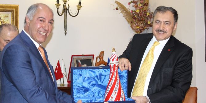 Bakan Eroğlu: "En Zor Zamanlarda Barajlarımızı Boşaltmak Pahasına Kardeşlerimize Su Verdik"