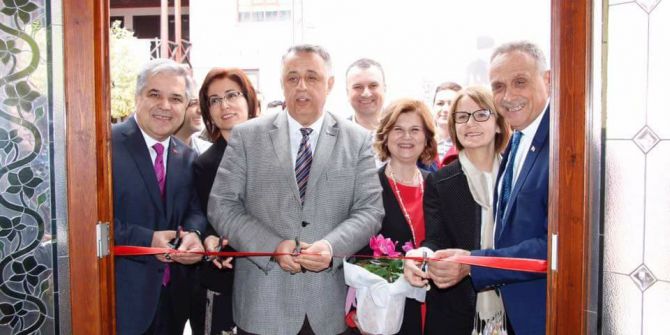 Ödemiş’te ‘Doktor Gözü İle’ Resim Sergisi