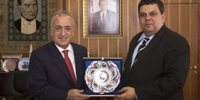 Kktc Milli Eğitim Ve Kültür Bakanı, Rektör Çomaklı’yı Ziyaret Etti