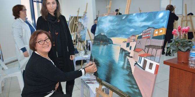 İzmek Resim Kursu Büyük İlgi Görüyor