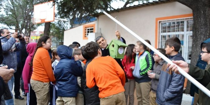 Okul Bahçelerine Kuş Yuvaları Yapıldı