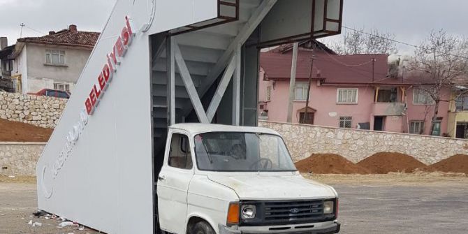 Uçak Kafe, Tahrip Edildi