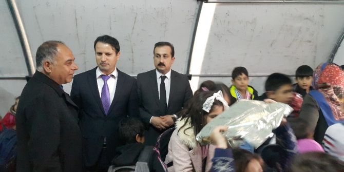 Öğrenciler Kendi Yaptıkları Ürünleri Satarak Depremzedelere Kırtasiye Aldı