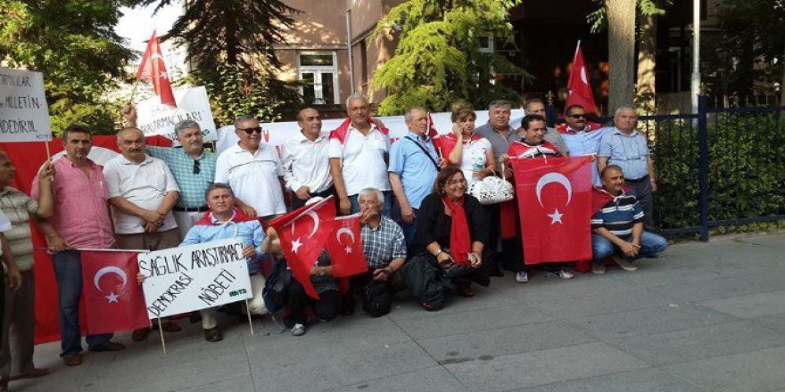 Adyed’ten Demokrasi Nöbeti