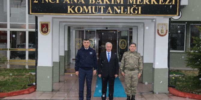 Vali Kamçı 2. Ana Bakım Merkezi Müdürlüğünü Ziyaret Etti