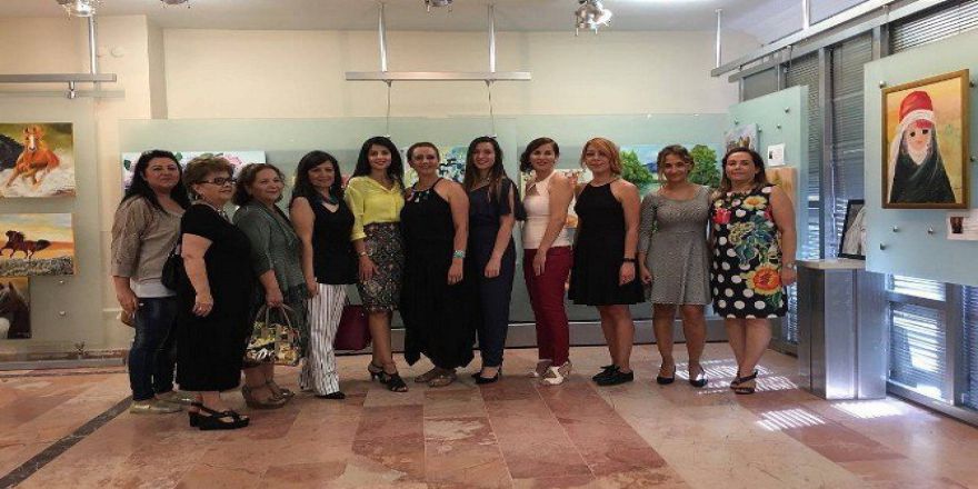 Esogü’de “Resim Dostları” Sergisi Açıldı