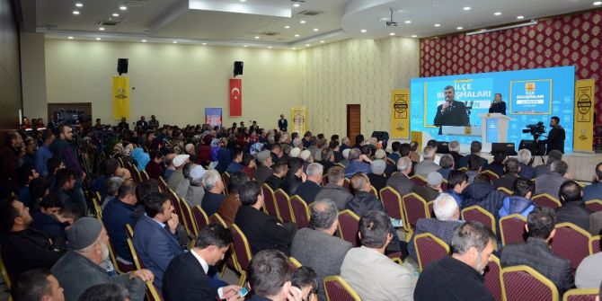 Başkan Akyürek Yatırımları İnceledi Ve Vatandaşlarla Bir Araya Geldi