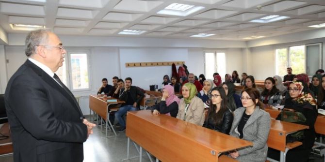 Belediye Başkanı Kutlu Geleceğin Öğretmenlerine Ders Verdi