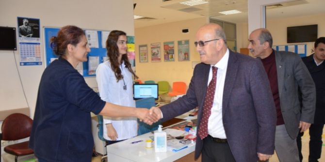 Başkan Sargın, Sağlık Çalışanlarını Ziyaret Etti