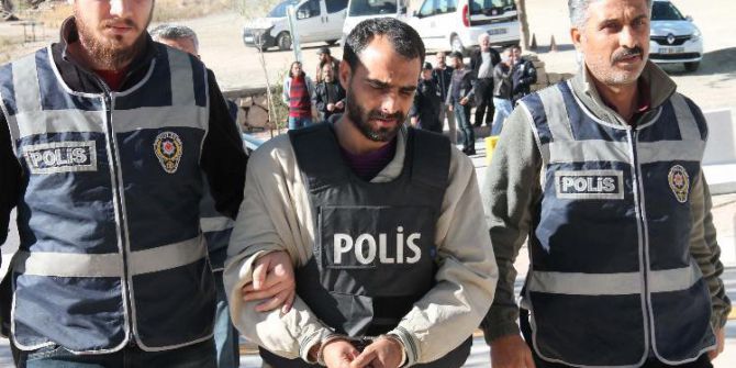 "Yapma Yapma" Diye Yalvaran Karısını Öldürmüş