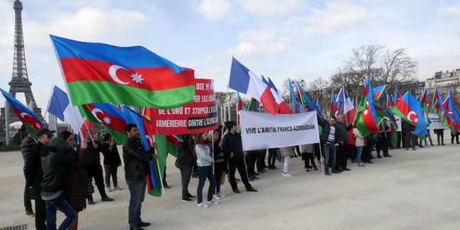 Azerbaycan Vatandaşlarından Paris’te Protesto