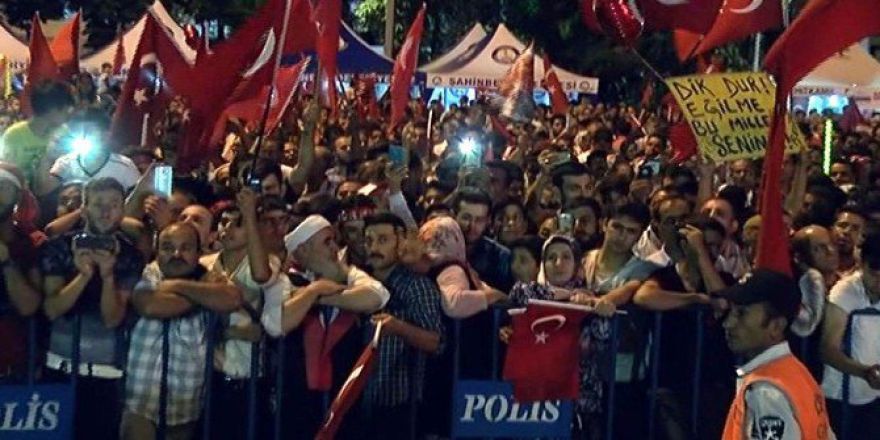 Demokrasi Nöbeti 10. Gününde Devam Etti