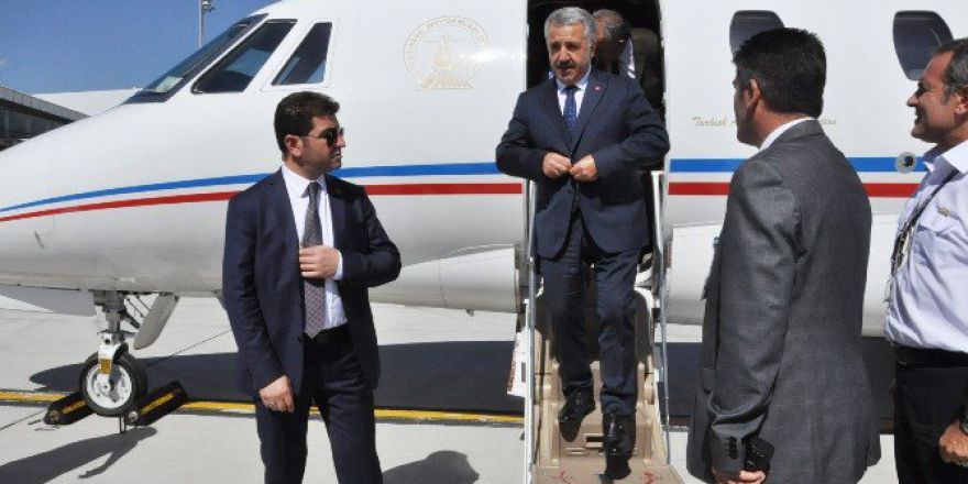 Bakan Ahmet Arslan Kars’ta