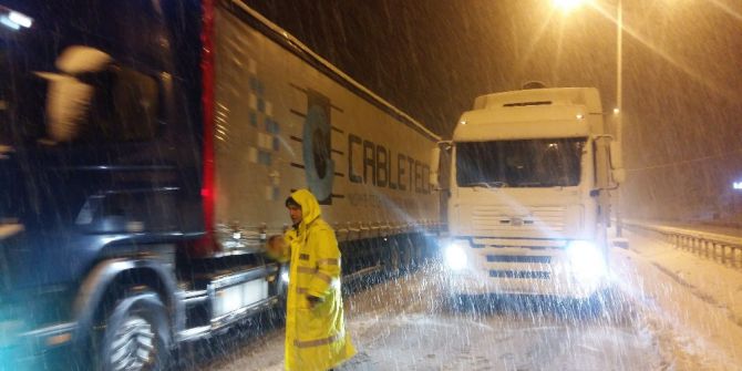 Çorum-samsun Karayolu Trafiğe Kapandı