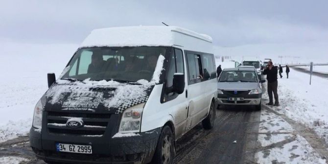 Kar Yağışı Kazalara Sebebiyet Verdi