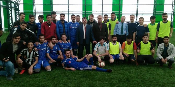 Adilcevaz’da Halı Saha Futbol Turnuvası