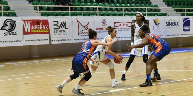 Bornova Becker, Mersin Üniversitesine Geçit Vermedi