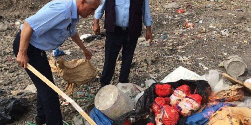 Hakkari’de Tarihi Geçmiş Gıdalar İmha Edildi