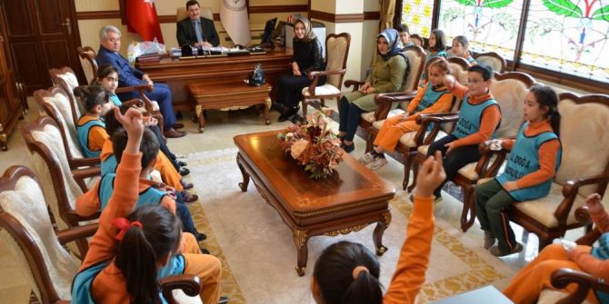 Erzincan Doğa Koleji Öğrencilerinden Valiliğe Ziyaret