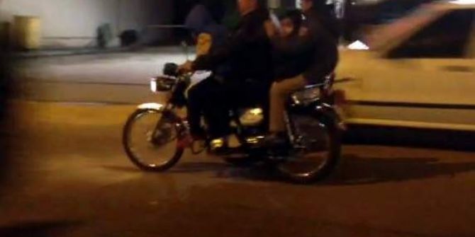 Bir Motosiklette 3’ü Çocuk 4 Kişi