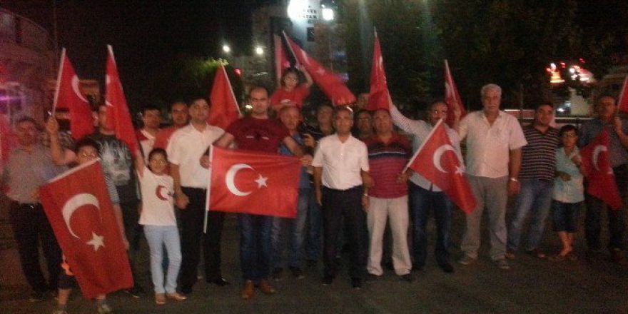 Türk Ulaşım-sen Demokrasi Nöbetinde