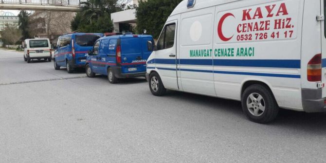 Alman Turist Odasında Ölü Bulundu