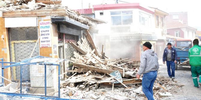 Milas’ta Eski Arasta Binası Yıkıldı