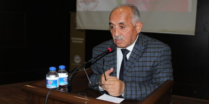 ‘Bilgi Ve Değer Bağlamında Kadın’ Konulu Konferans Yapıldı