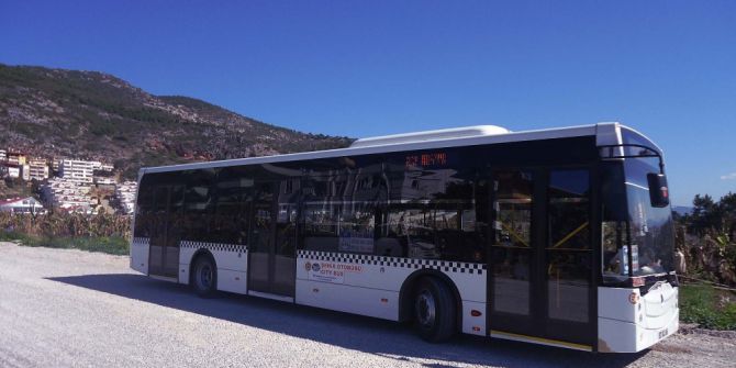 Alanya Polisler Tebdil-i Kıyafetle Otobüsleri Denetledi