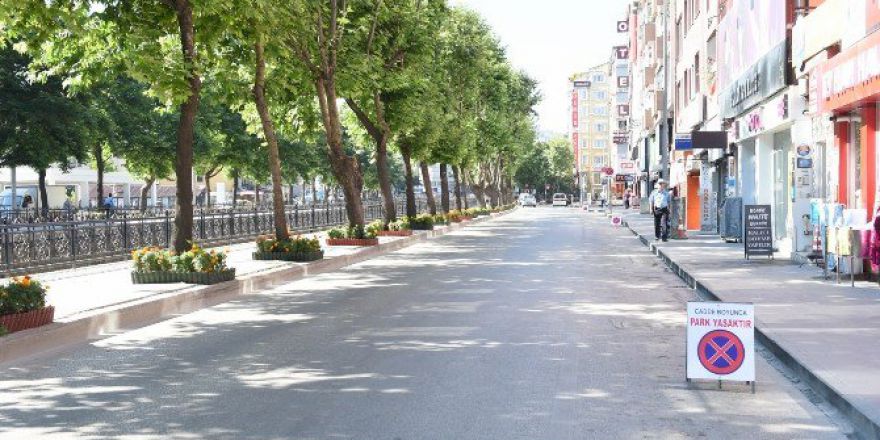 Cevizli Park Ve Çengeller Köprüsü Arasında Park Yasağı Başladı