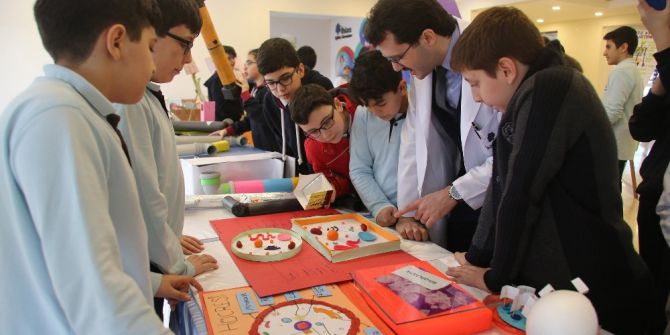 İhlas Koleji Öğrencileri Bilimsel Hünerlerini Gösterdi