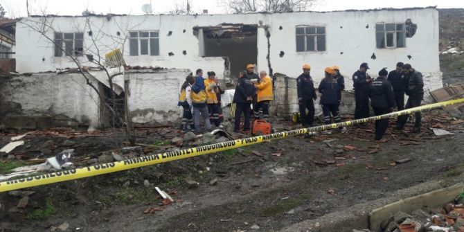 Hurda Toplarken Göçük Altında Kalan Suriyeli Genç Öldü