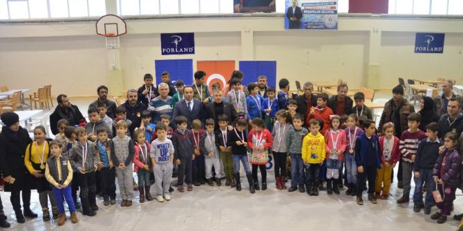 Bilecik’te Okul Sporları Satranç Turnuvası Sonuçlandı