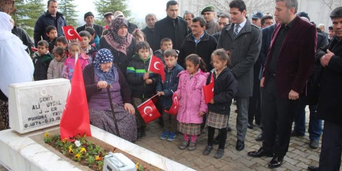 Sarıcakaya Şehitlerini Unutmadı