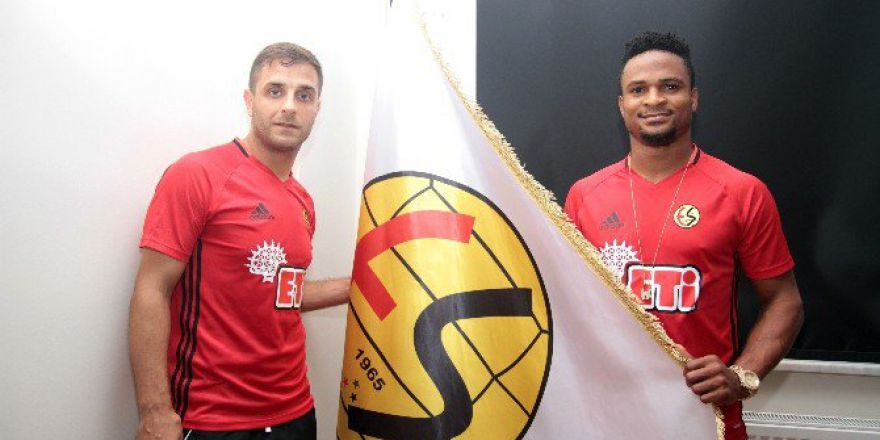 Eskişehirspor, Ofoedu Ve Bilal Aziz İle İmzaladı