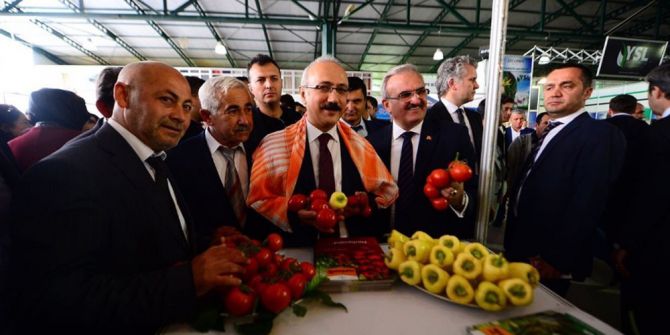 Bakan Elvan, De-myra 4. Tarım Fuarını Açtı