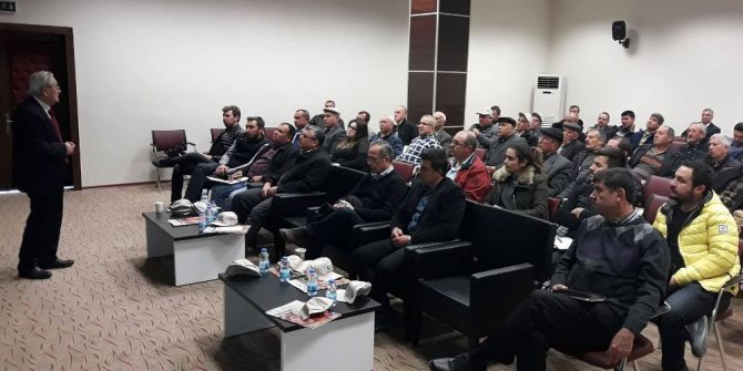 Söke’de Üreticilere Pamukta Doğru Gübreleme Anlatıldı