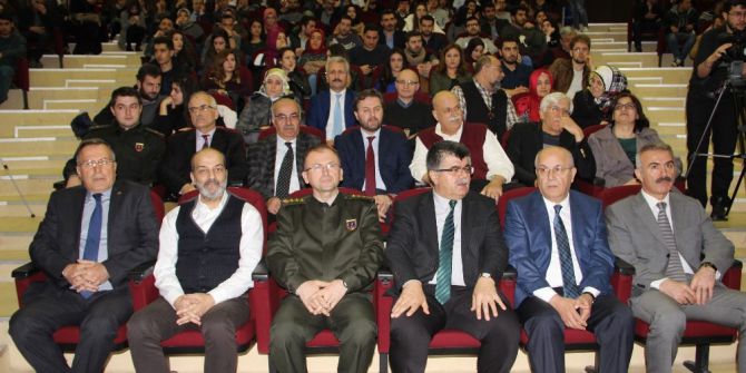 Başbakan Başdanışmanı Barkçin Manisa’da Öğrencilerle Buluştu