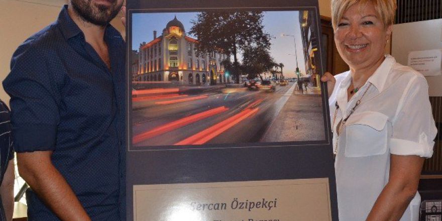 Tarihi Borsa Binasını En İyi Fotoğraflayanlar Belli Oldu