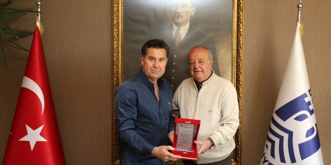 Milta Marina’dan Başkan Kocadon’a Teşekkür Plaketi